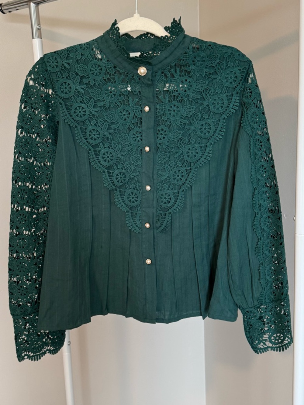Chic Forest Green Lace Blouse